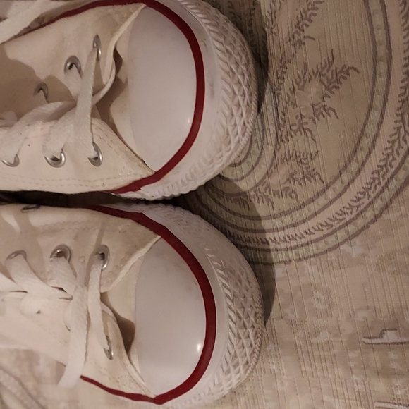 Children's Size 1 White Converse Chuck High Top Sneakers  VGC - Picture 9 of 9